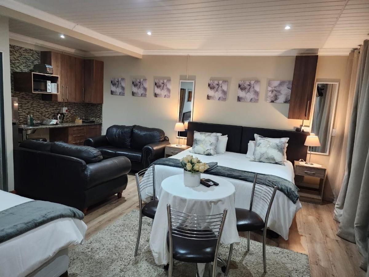 Villa Rose Cottages Bloemfontein Dış mekan fotoğraf